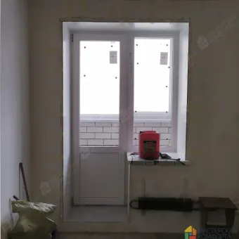 Монтаж подоконников и откосов