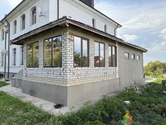 Установка окон и дверей с ламинацией